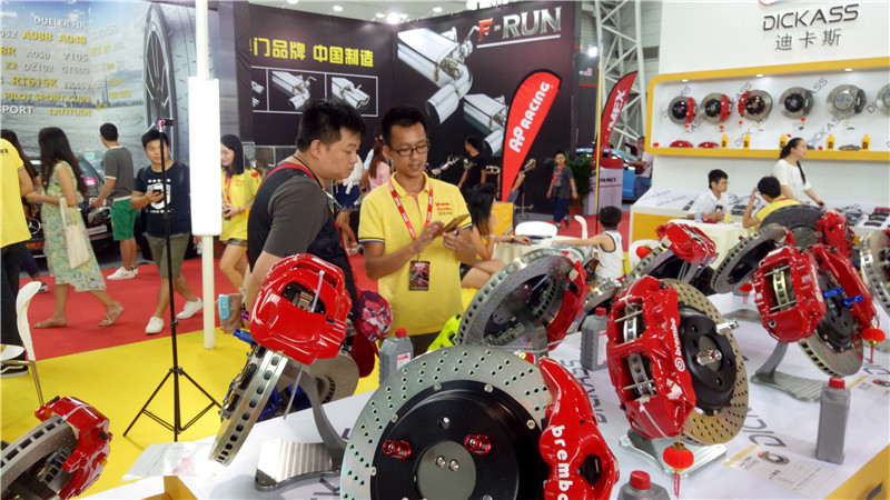 廣州賽驅(qū) 專注剎車改裝升級(jí)件 廣州賽驅(qū) 專注剎車改裝升級(jí)件